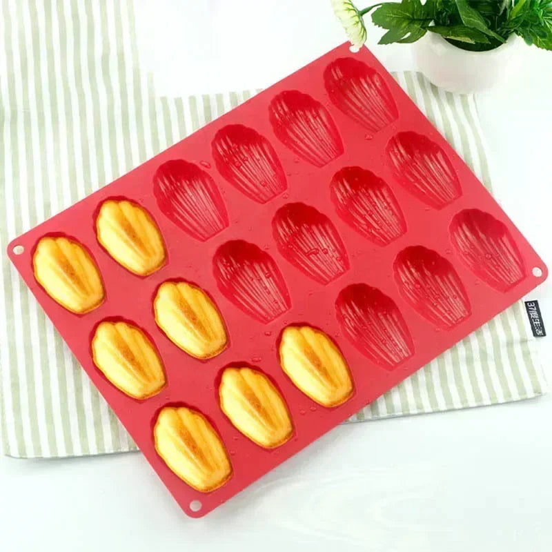 Shell-Shaped Cookie Mold – Creative Kitchen Baking Too
